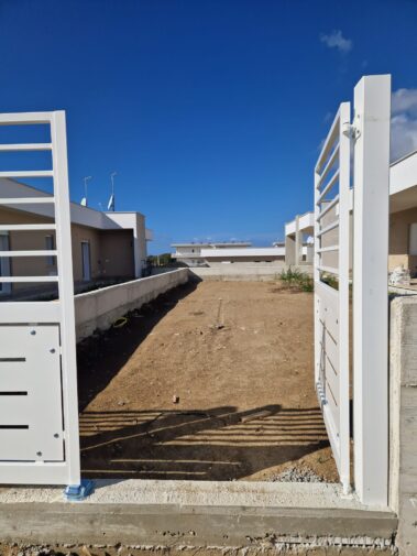 Brick Costruzioni cantiere Via Aranova Roma ingresso